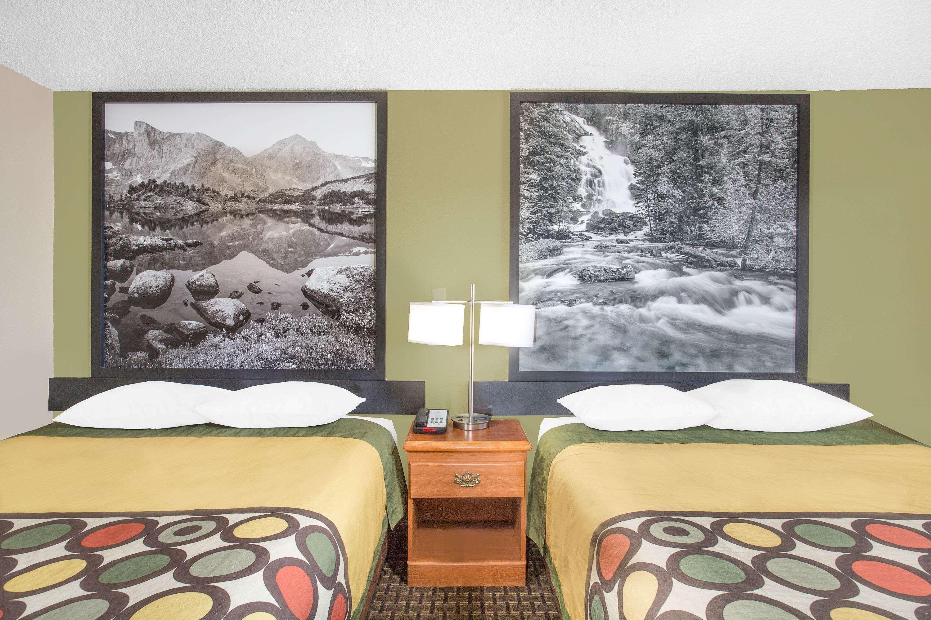Super 8 By Wyndham Riverton Extérieur photo