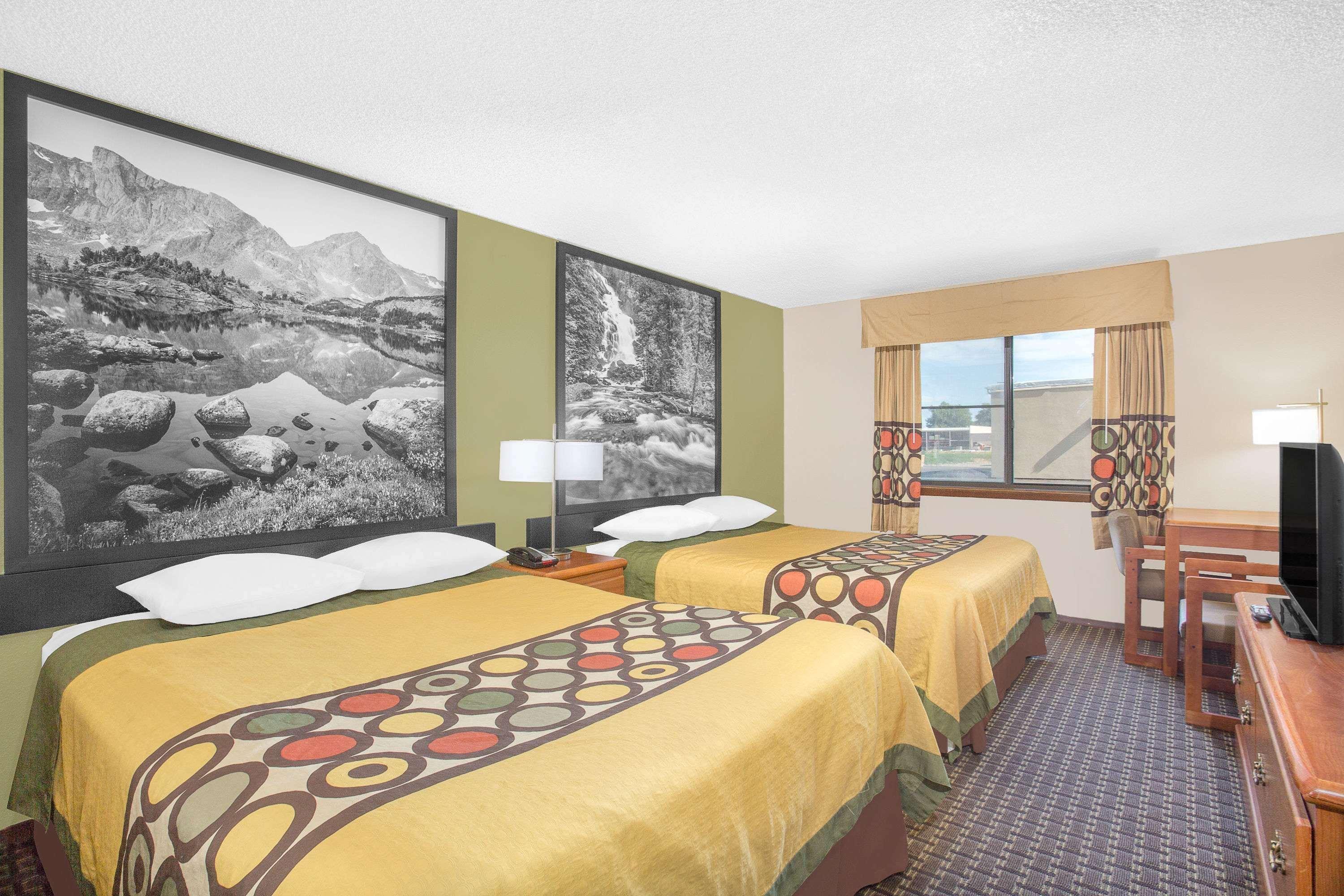Super 8 By Wyndham Riverton Extérieur photo