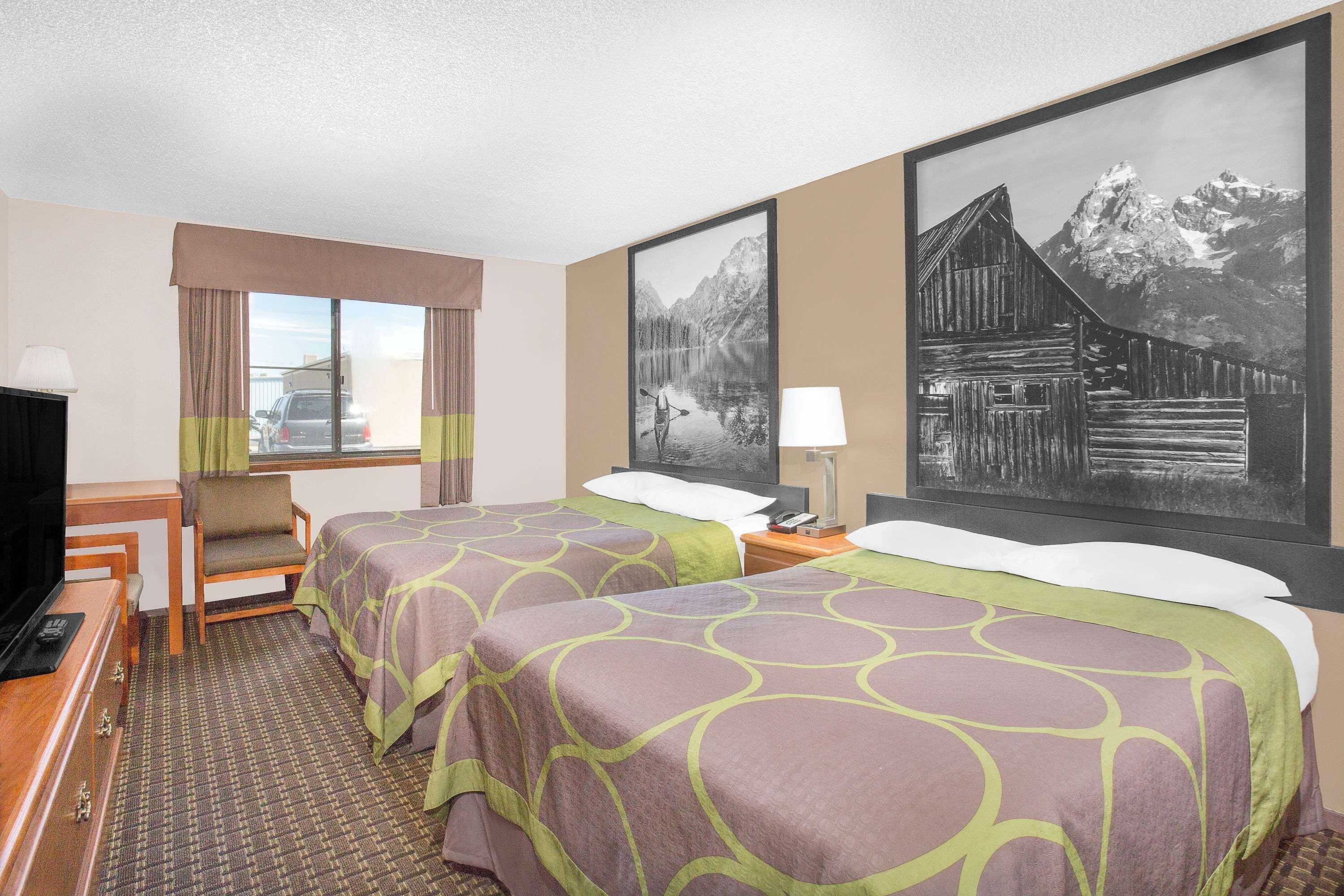 Super 8 By Wyndham Riverton Extérieur photo