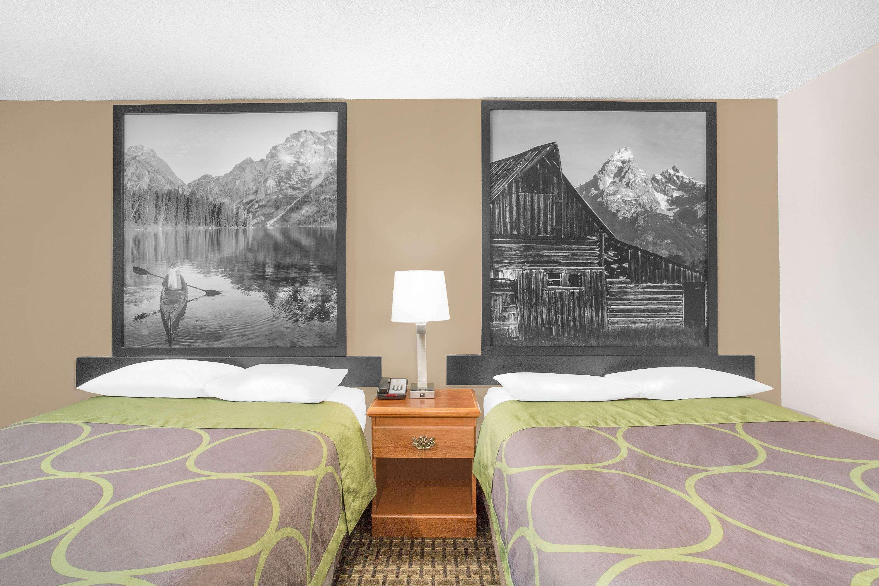 Super 8 By Wyndham Riverton Extérieur photo