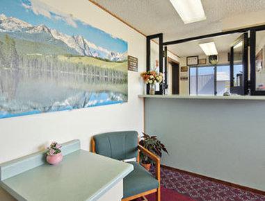 Super 8 By Wyndham Riverton Extérieur photo